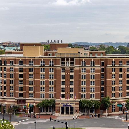 Hilton Alexandria Old Town Hotel Exterior photo