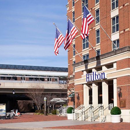 Hilton Alexandria Old Town Hotel Exterior photo