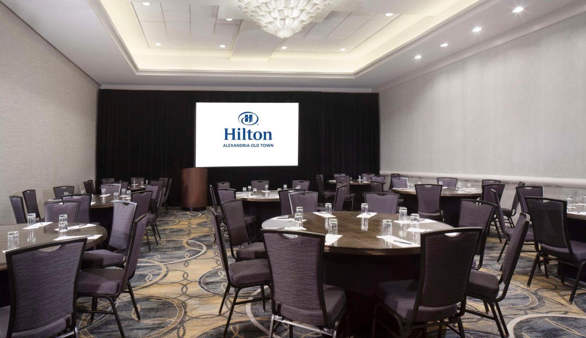 Hilton Alexandria Old Town Hotel Exterior photo